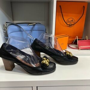 🔥🔥 Chloe Black Leather Heels with Gold Accent size 37
